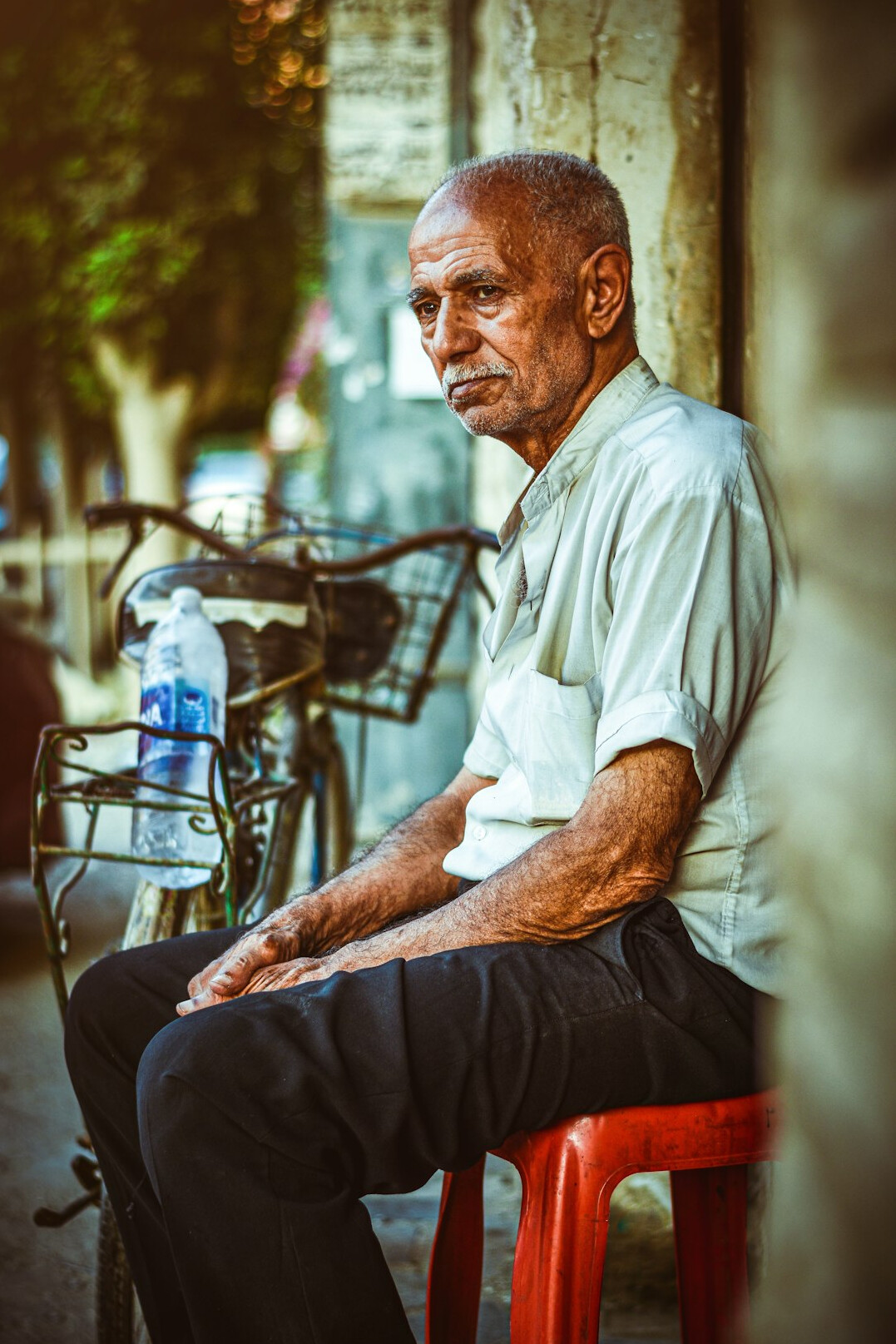 elderly man telling stories